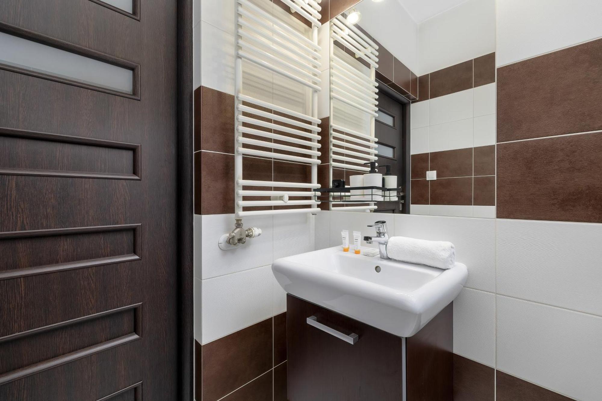 Lea Apartments Krakow Krowodrza By Noclegi Renters Екстериор снимка