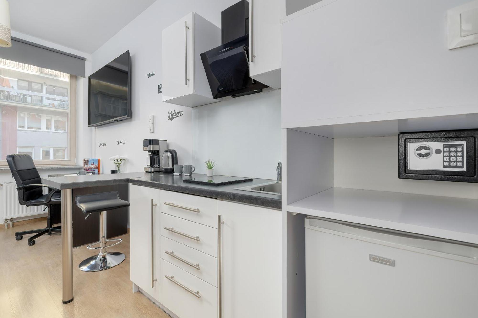 Lea Apartments Krakow Krowodrza By Noclegi Renters Екстериор снимка
